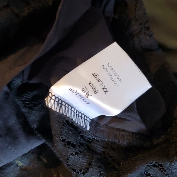 Black flower lace detailed button down blouse. - Picture 3 of 4